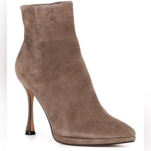 NWT Vince Camuto Boots Pitonnda Bootie Taupe NEW Heels Suede Tan NWOB Ankle Boot